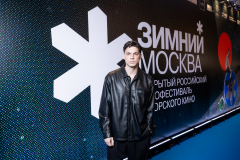 DUX_0524